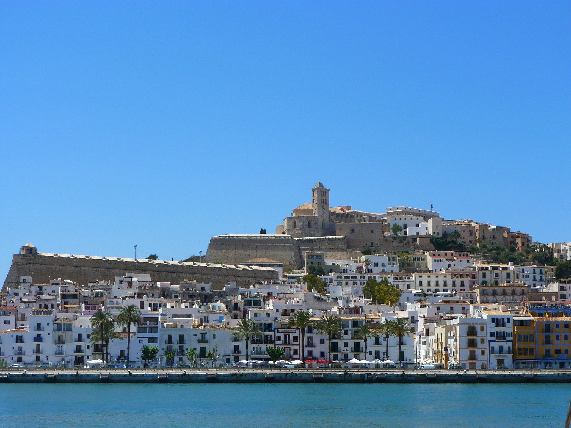 Vista de Dalt Vila e Ibiza pueblo